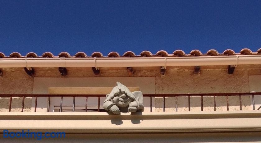 Le Lutin Sur Le Toit : Chambre D'hôte Avec Piscine, Bed And Breakfast (Vaucluse, Mont Ventoux), Chambre d'Hôtes à Mazan