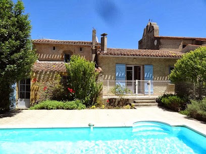 Villa Confey, Location de Vacances aux Cassés