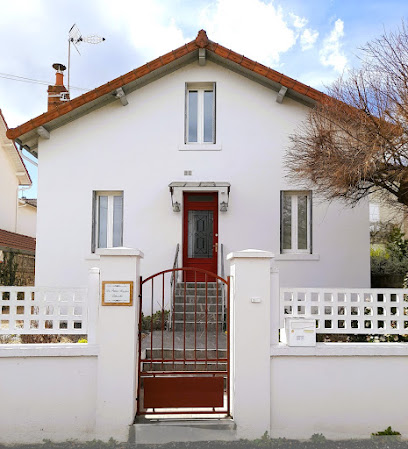 La Petite Maison Blanche - Brioude Chambre D'hôtes à Brioude