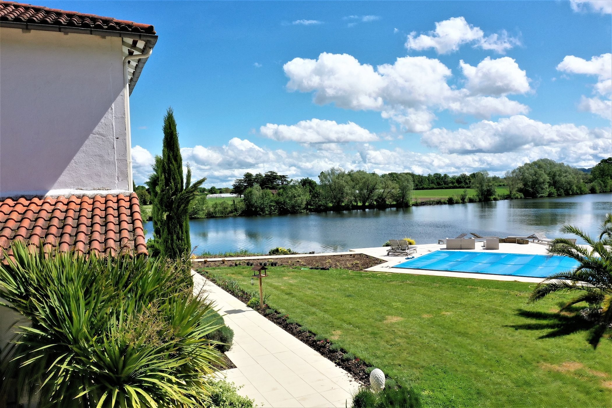 Domaine du Beau Rivage, Chambre d'Hôtes au Temple-sur-Lot
