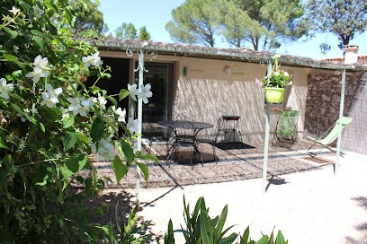 Gîtes La Cigale, Chambre d'Hôtes à Callian