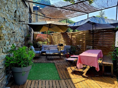 La Source Du Vallon, Chambres D'hôtes Et Séjour Yoga En Aveyron, Entre Rodez Et Conques, Chambre d'Hôtes à Salles-la-Source