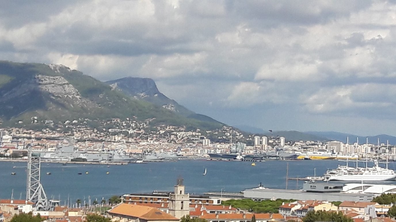 Villa Eveil, Chambre d'Hôtes à La Seyne-sur-Mer