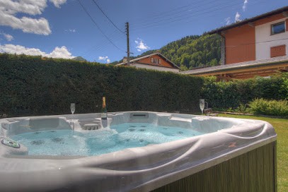 Chalet Poppy B&B, Chambre d'Hôtes à Morzine