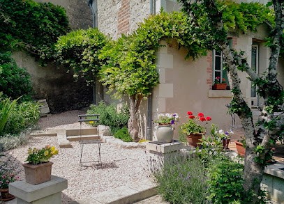 Monts Petit Jardin, Chambre d'Hôtes à Monts