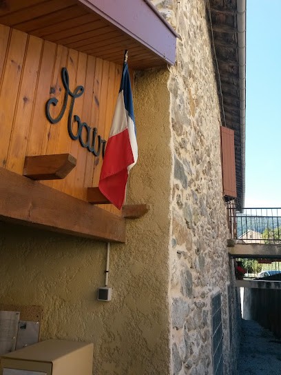 Mairie, Chambre d'Hôtes à Vèbre