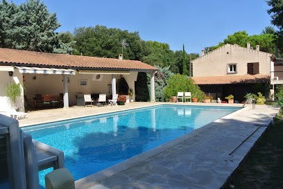 St Alex - La Rouviere, Chambre d'Hôtes à Saint-Alexandre