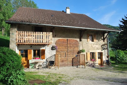 Gîte La Loupiote, Chambre d'Hôtes à Beaumont
