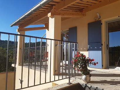 Les Terrasses du Castelleras, Chambre d'Hôtes à Saint-Martin-de-Brômes