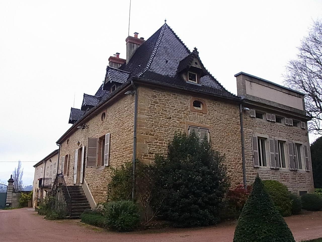 THE MANSION COLLONGES Bed and Breakfast, Chambre d'Hôtes à Prissé