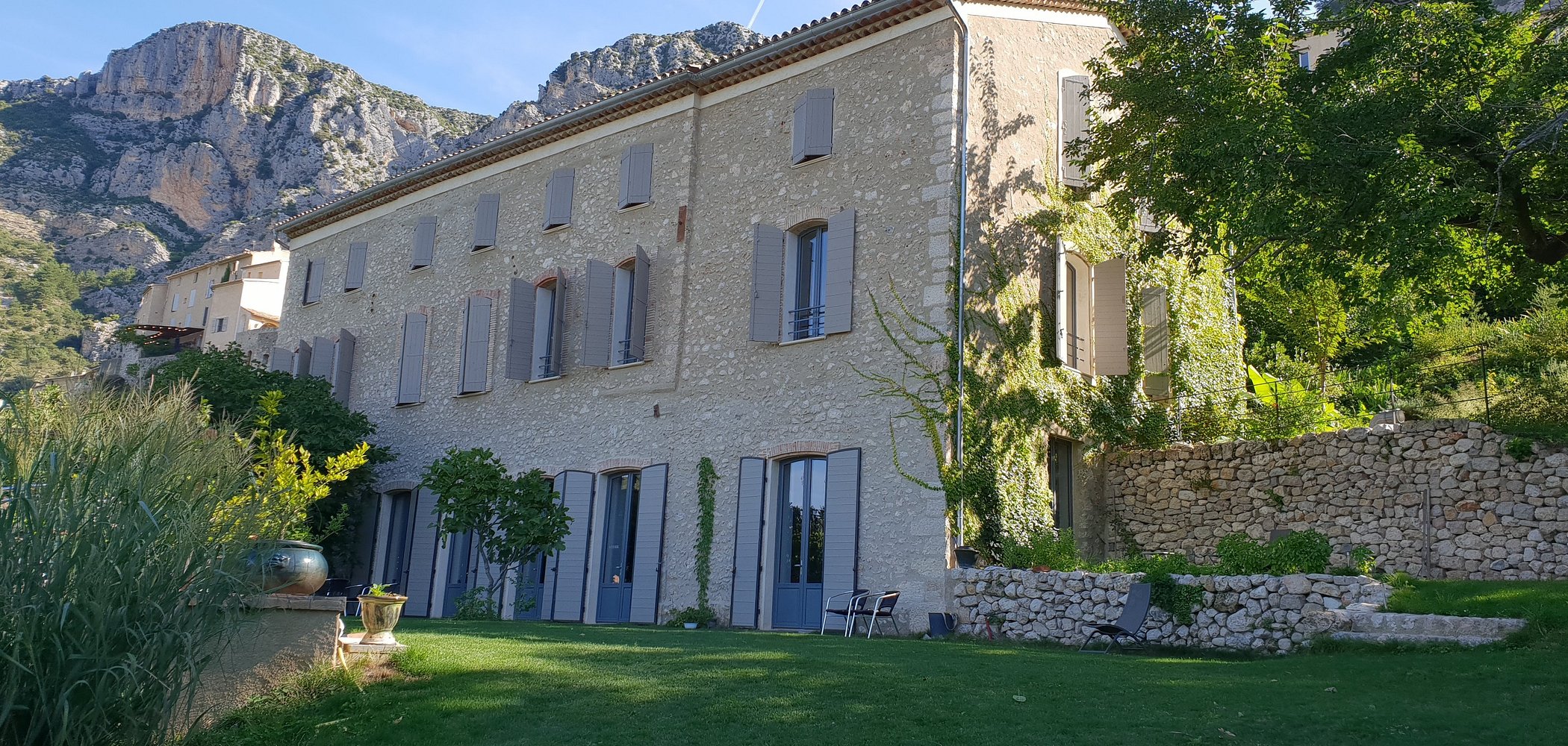 Maison D'hôtes La Fabrique Alpes De Haute Provence, Maison D'hôtes à Moustiers-Sainte-Marie