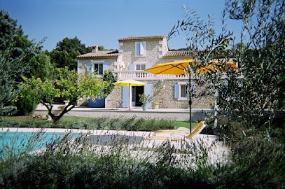 le mas julien,lagnes, Chambre d'Hôtes à Lagnes