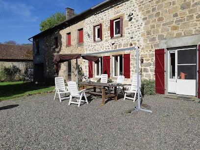 Gîte Charvillat, Location de Vacances à Saint-Gervais-d'Auvergne