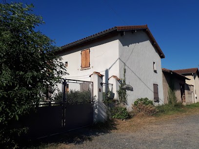 La Ferme de l'Orme-Vial, Chambre d'Hôtes à Saint-Galmier