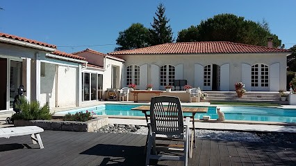 Les Frugères, Maison d'Hôtes à Boutiers-Saint-Trojan