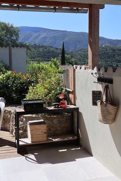 Gîte Au Coeur des Pierres, Location de Vacances à Mollans-sur-Ouvèze