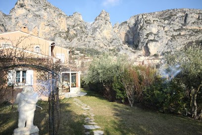La bastide des oliviers, Chambre d'Hôtes à Moustiers-Sainte-Marie