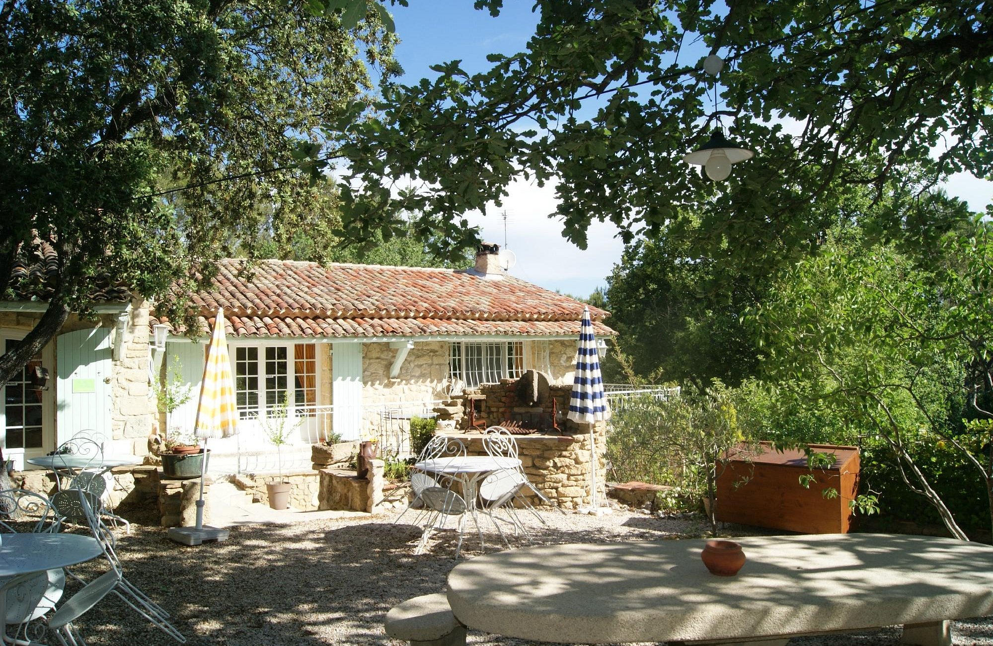 Le Mas Des Chênes, Chambre D'hôtes à Rognes