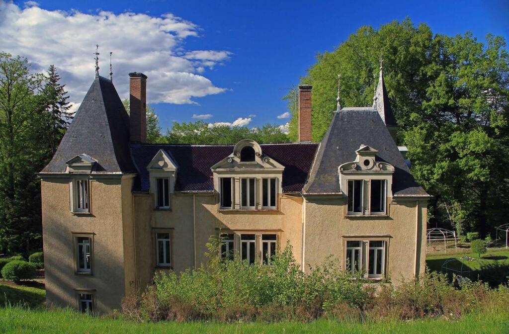 Chateau De Bonnevaux, Chambre d'Hôtes à Villeneuve-de-Marc