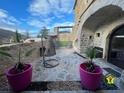 LESOLEILO Gîtes & Chambres d'hôtes Gorges du Tarn Millau, Chambre d'Hôtes à Mostuéjouls