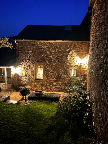 Les Maisons Du Salvignol, Location De Vacances à Martrin