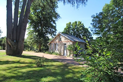 La Petite Charmille, Chambre d'Hôtes à Châteauponsac