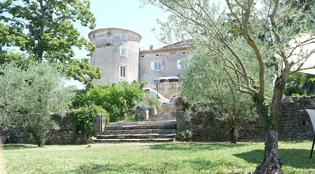 CHATEAU DE MAURAS - Chambres d'hote à Chomérac, Chambre d'Hôtes à Chomérac