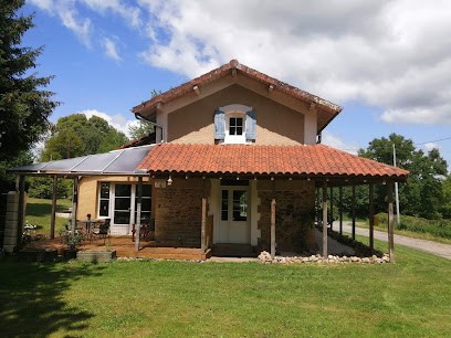 Garden Cottage, Location de Vacances à Rancon