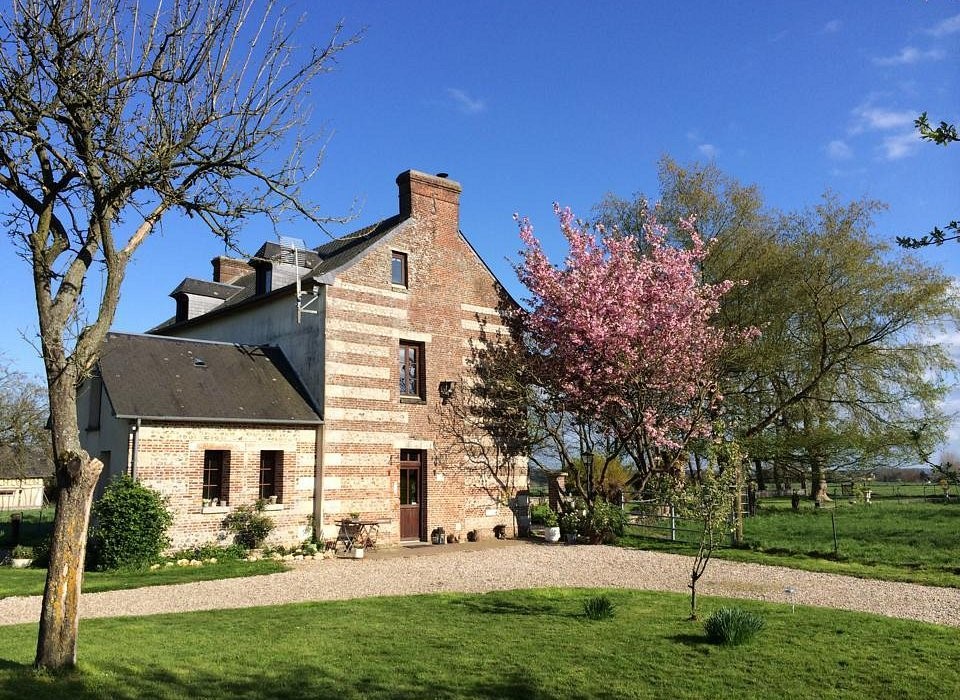 Chambre d'Hôtes - Le Petit Manoir de la Vernelle - proche Honfleur, Chambre d'Hôtes à Aizier