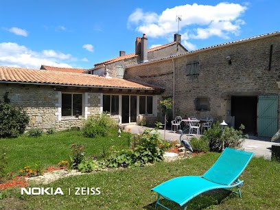 Chapeau de Paille, Chambre d'Hôtes à La Devise