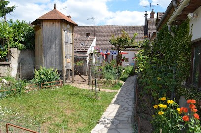Maison d'Autrefois, Chambre d'Hôtes à Mareau-aux-Prés