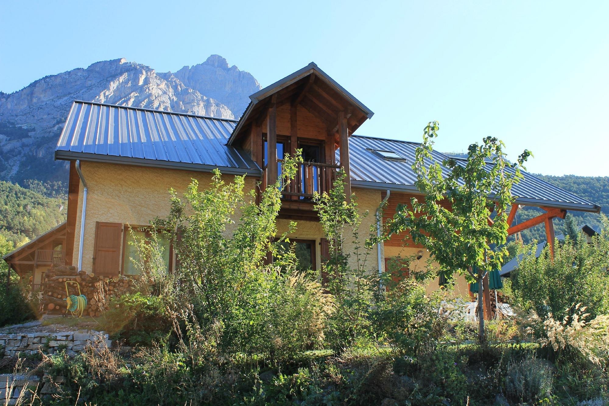 B&B La Borella casa Conti, Chambre d'Hôtes à Puy-Saint-Vincent