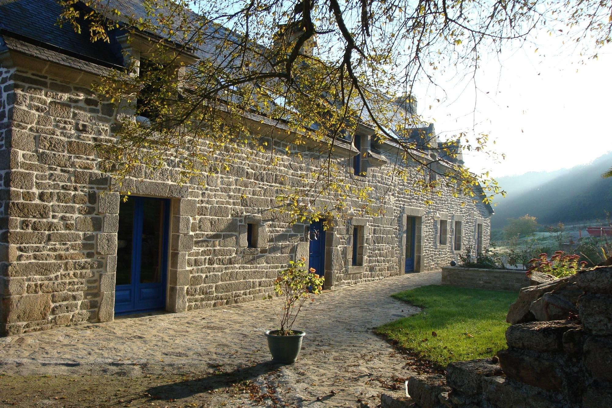 A L'ABRI Gîtes & Chambres D'hôtes, Chambre d'Hôtes à Saint-Nolff