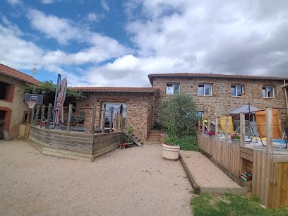 Gîte des Grandes Terres, Location de Vacances à Néronde