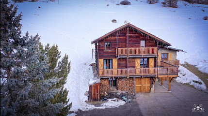 Chez Monique Et Jacky, Location De Vacances à Molines-en-Queyras