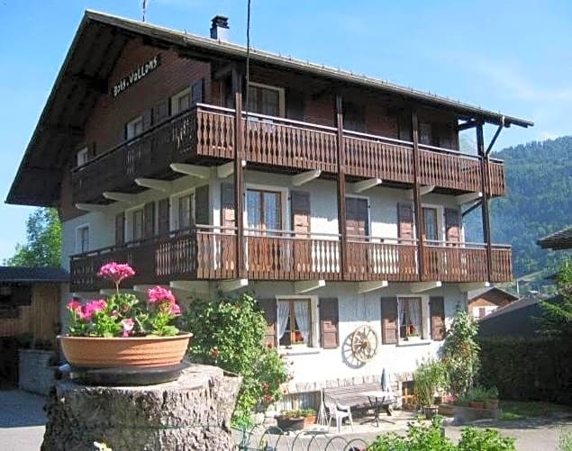Chalet Hotel Bois Vallons, Chambre d'Hôtes à Morzine