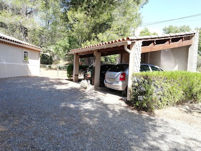 Chez Jackie Et Jean-Paul, Chambre d'Hôtes à Noves
