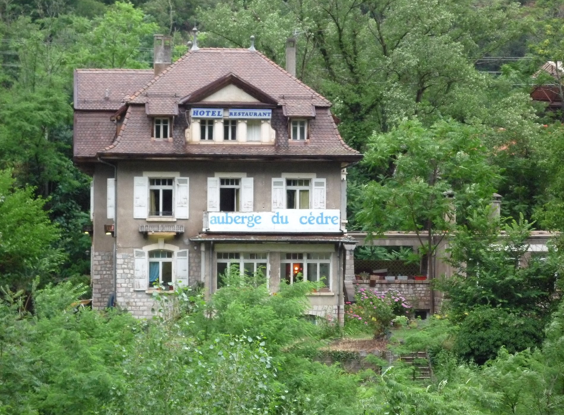 Auberge Mas du Cèdre, Chambre d'Hôtes à Campôme