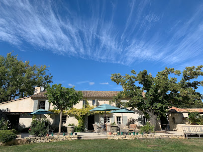 Les Jardins De Sitaara, Maison D'hôtes à Cucuron