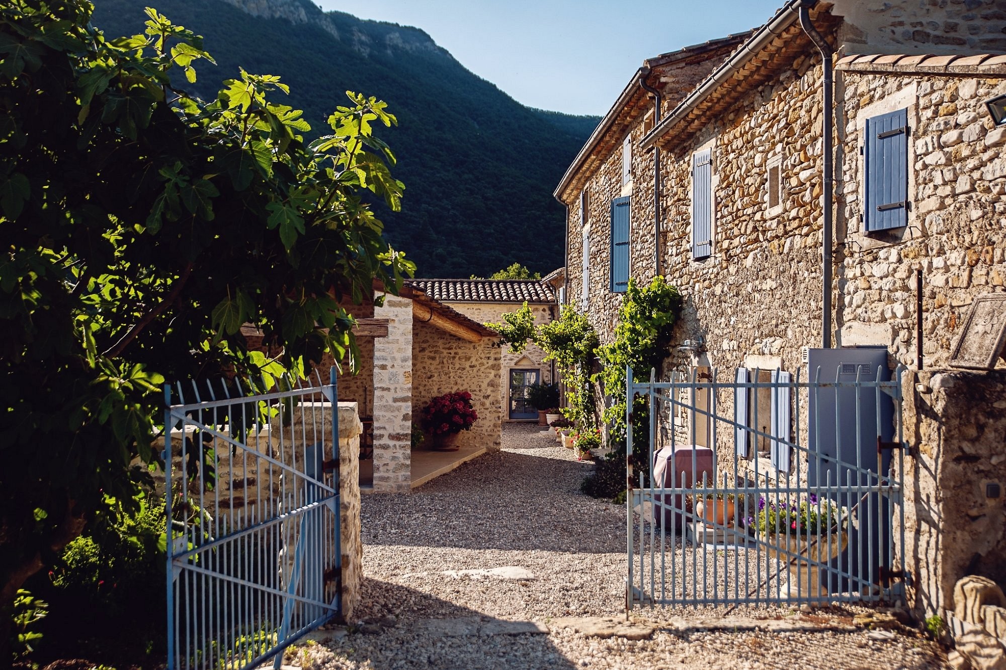 MAS LANCE, Chambre d'Hôtes à Roche-Saint-Secret-Béconne
