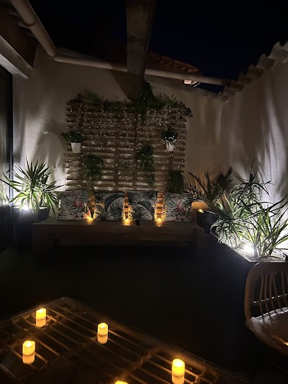 TownHouse Suite & Spa, Chambre d'Hôtes à Gonfaron