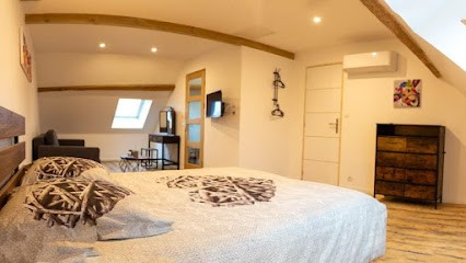 CYRIS - Gites, Chambre D'hôtes , Duplex - Spa & Piscine, Chambre d'Hôtes à Saint-Germain-des-Fossés