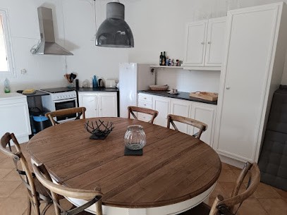 Chambre d'hôte coeur de village, Chambre d'Hôtes à Saint-Quentin-la-Poterie