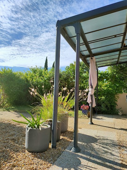 Le Mazet Sooksabai, Location de Vacances à Saint-Laurent-d'Aigouze