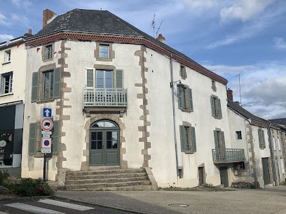 Maison Colbert, 4 Appartements, Location De Vacances à Maulévrier
