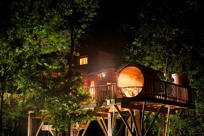 Cabane du Bois des Nauzes - Cabane & Spa dans les arbres, Chambre d'Hôtes à Agmé