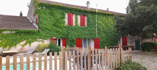 Domaine Les Peupliers - 84800 Lagnes, Chambre d'Hôtes à Lagnes