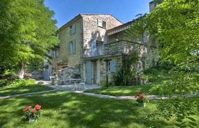 B & B Le Moulin Des Encontres, Chambre d'Hôtes à Dauphin
