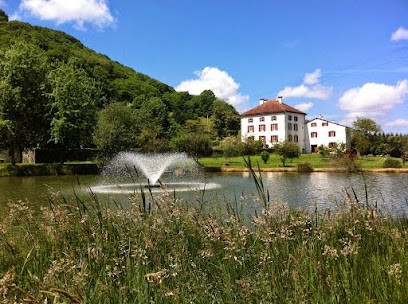 Domaine De Silencenia, Chambre d'Hôtes à Louhossoa