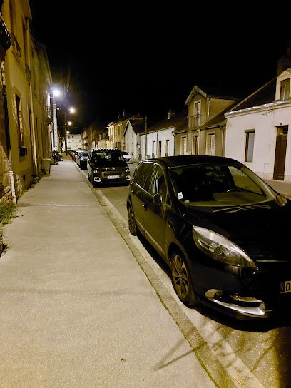 Luxury Suite Lilas, Location de Vacances à Dijon